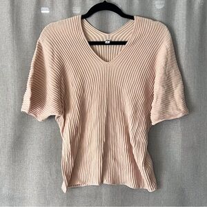 Uniqlo 3D V-Neck Pleated Half Sleeve Sweater Ribbed Blush Pink Short Sleeve